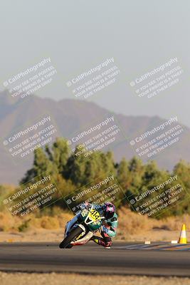 media/Nov-19-2023-CVMA (Sun) [[1f3d1b7ccb]]/Race 17 Amateur Supersport Middleweight/